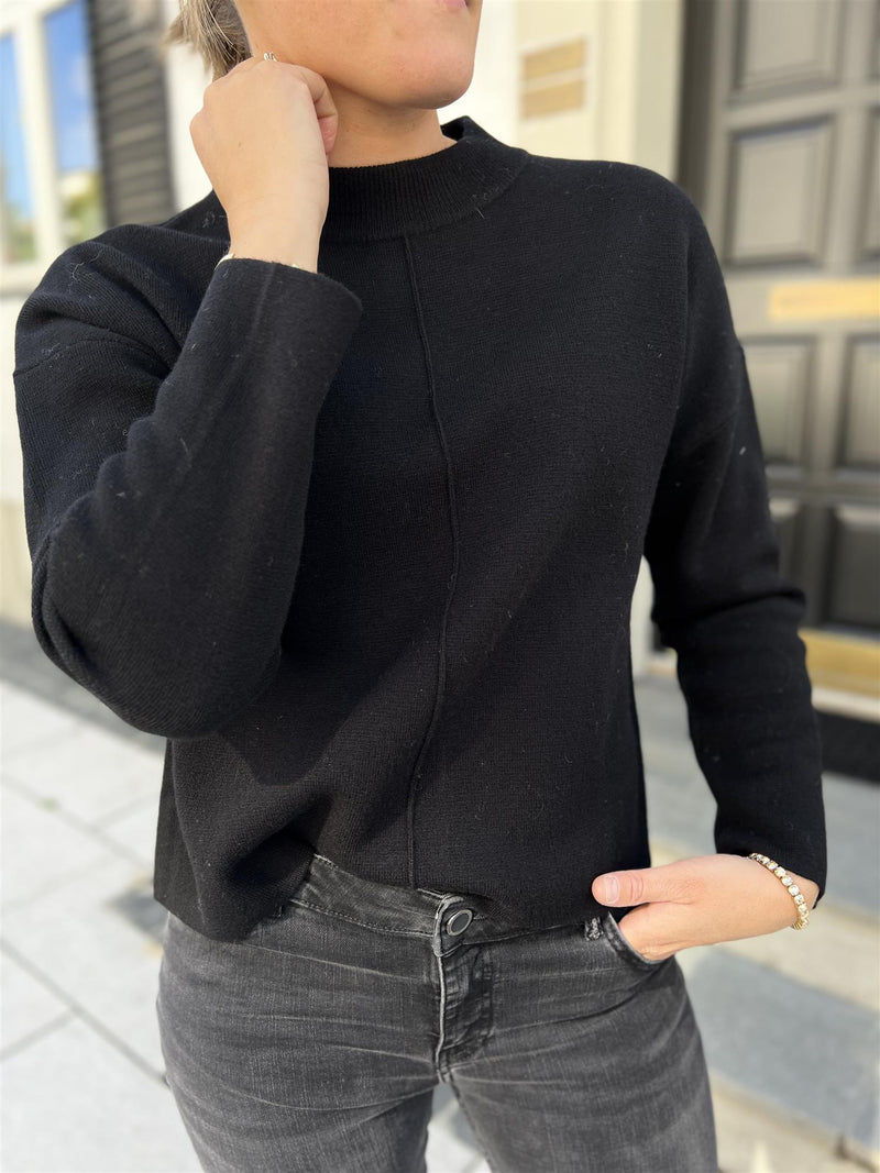 Christian Aks Viola Merino Sweater Black