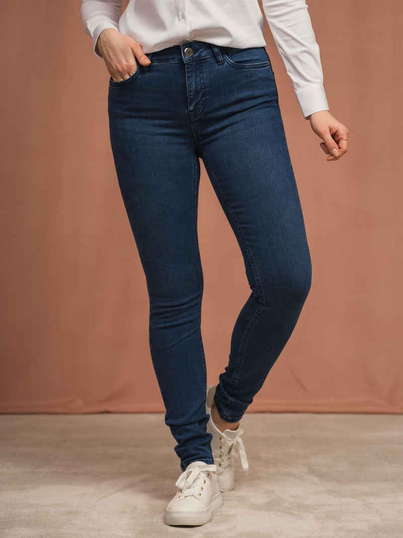 Alli Core Jeans