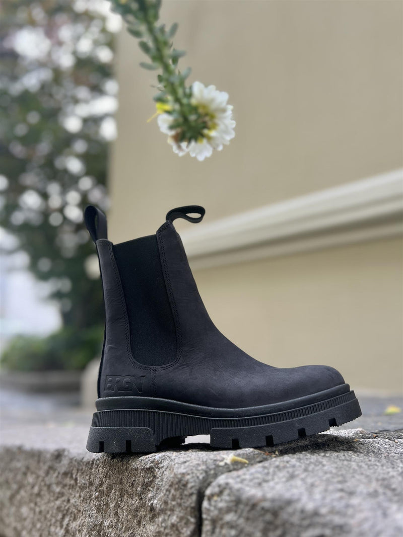 BRGN Chelsea Boot New Black