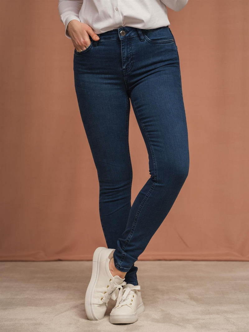 Alli Core Jeans