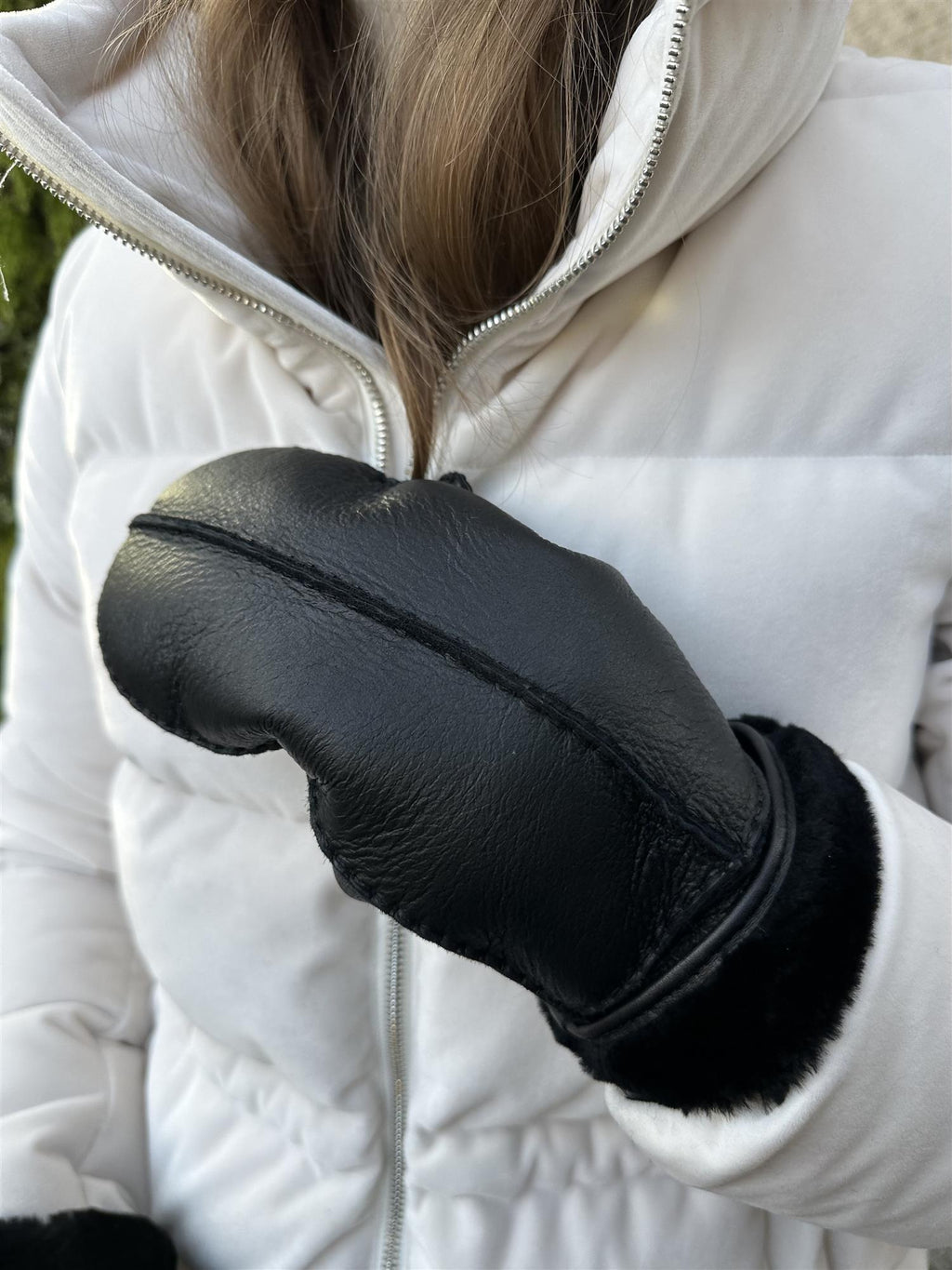 Gant Pleather Shearling Mittens Black